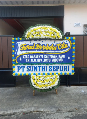 Papan Bunga Duka di Pontap